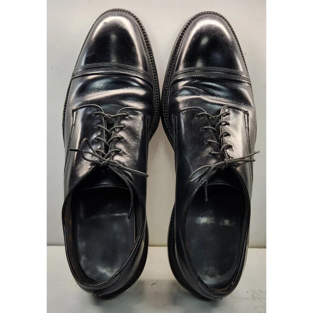 The Unbranded Brand unbranded black